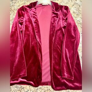 Olive & Oak Velvet Blazer in Deep Red